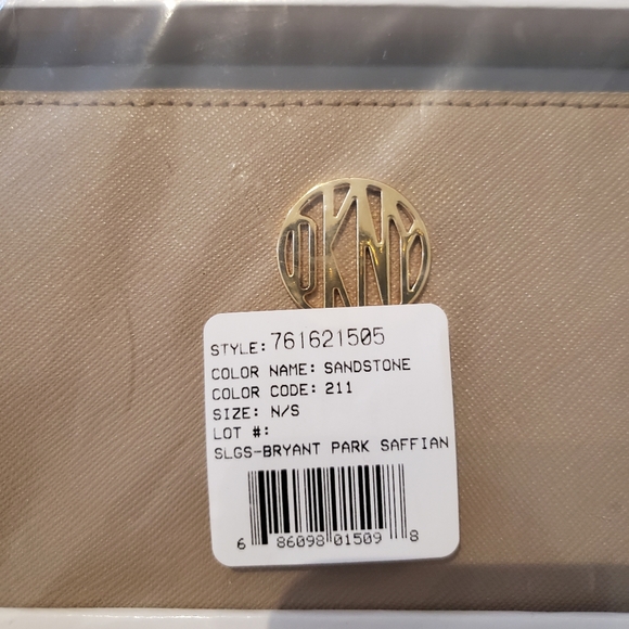 DKNY Saffiano Leather wallets in box - Picture 2 of 2